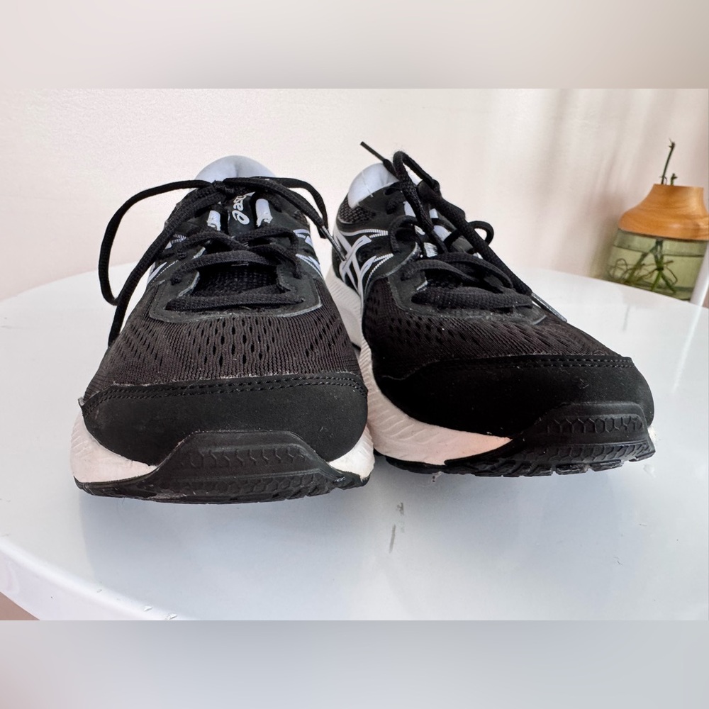Women’s ASICS Gel-Contend 7 Black and White Running / Walking Shoes size 10.5 - Picture 7 of 10